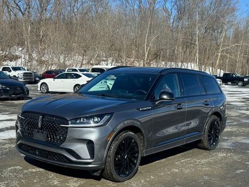 Used 2025 Lincoln Aviator Reserve w/ Luxury Package AWD/4WD image 1