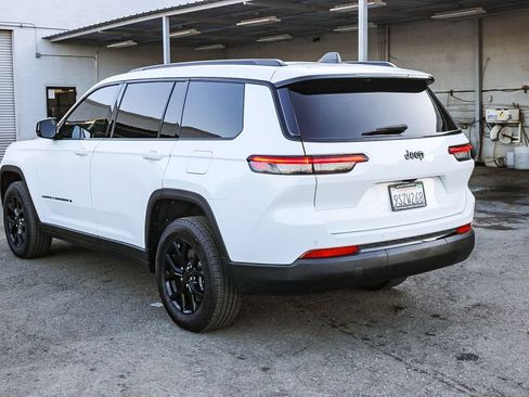 Used 2025 Jeep Grand Cherokee L Altitude RWD image 7