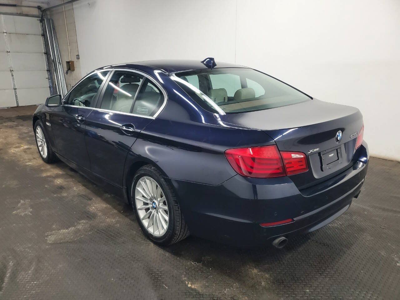 Used 2013 BMW 535i xDrive Sedan AWD/4WD image 5