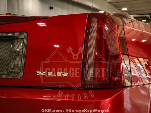 Used 2005 Cadillac XLR RWD image 58