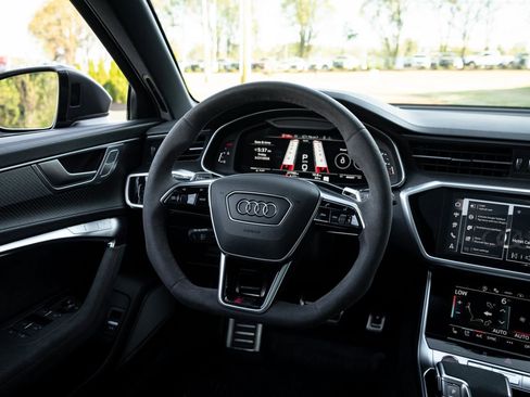 Certified 2024 Audi RS 6 performance AWD/4WD image 42