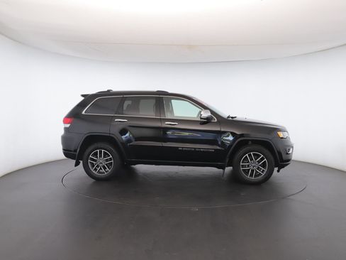 Used 2022 Jeep Grand Cherokee Limited image 32