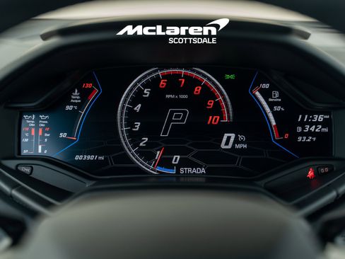 Used 2022 Lamborghini Huracan EVO image 28