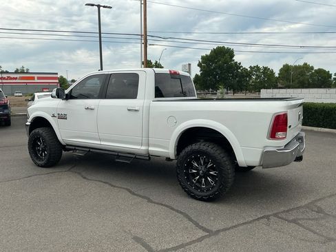 Used 2017 RAM 2500 Laramie AWD/4WD image 9
