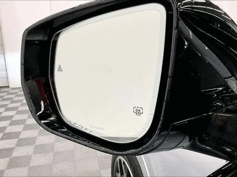 Used 2022 Jeep Grand Cherokee Summit AWD/4WD image 32