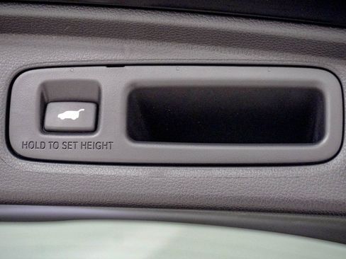 Certified 2025 Honda CR-V Sport Touring image 10