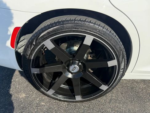 Used 2016 Chrysler 300 S RWD image 49