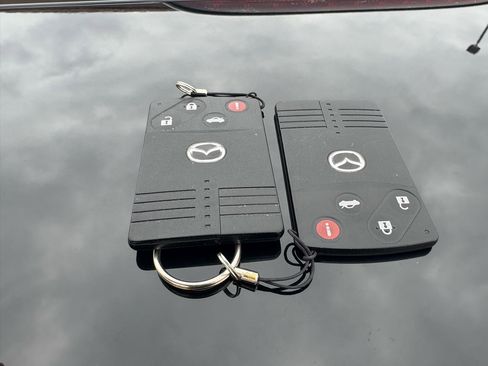 Used 2006 MAZDA MX-5 Miata Grand Touring w/ Premium Pkg image 52