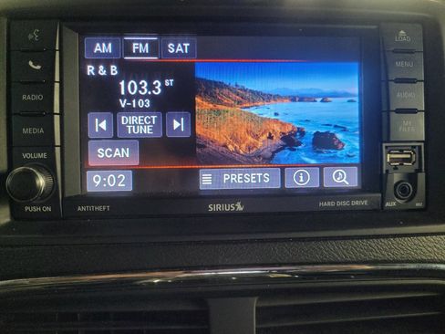 Used 2019 Dodge Grand Caravan SXT FWD image 25