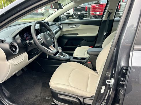 Used 2023 Kia Forte LXS image 16