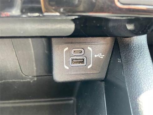 Used 2023 Jeep Compass Trailhawk image 25