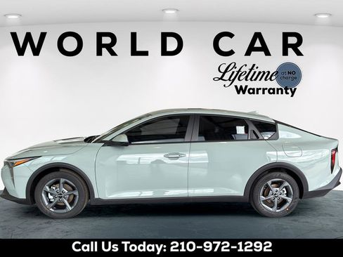 New 2026 Kia K4 FWD image 12