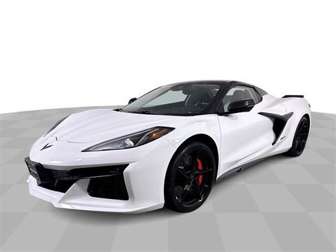 Used 2025 Chevrolet Corvette E-Ray image 4