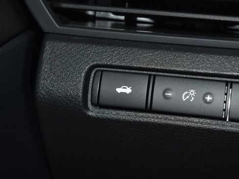 Certified 2025 Nissan Altima 2.5 SV FWD image 15