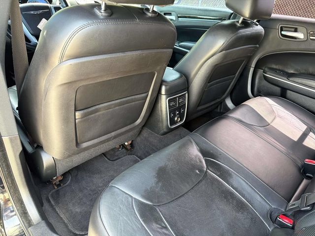 Used 2014 Chrysler 300 C AWD/4WD image 19