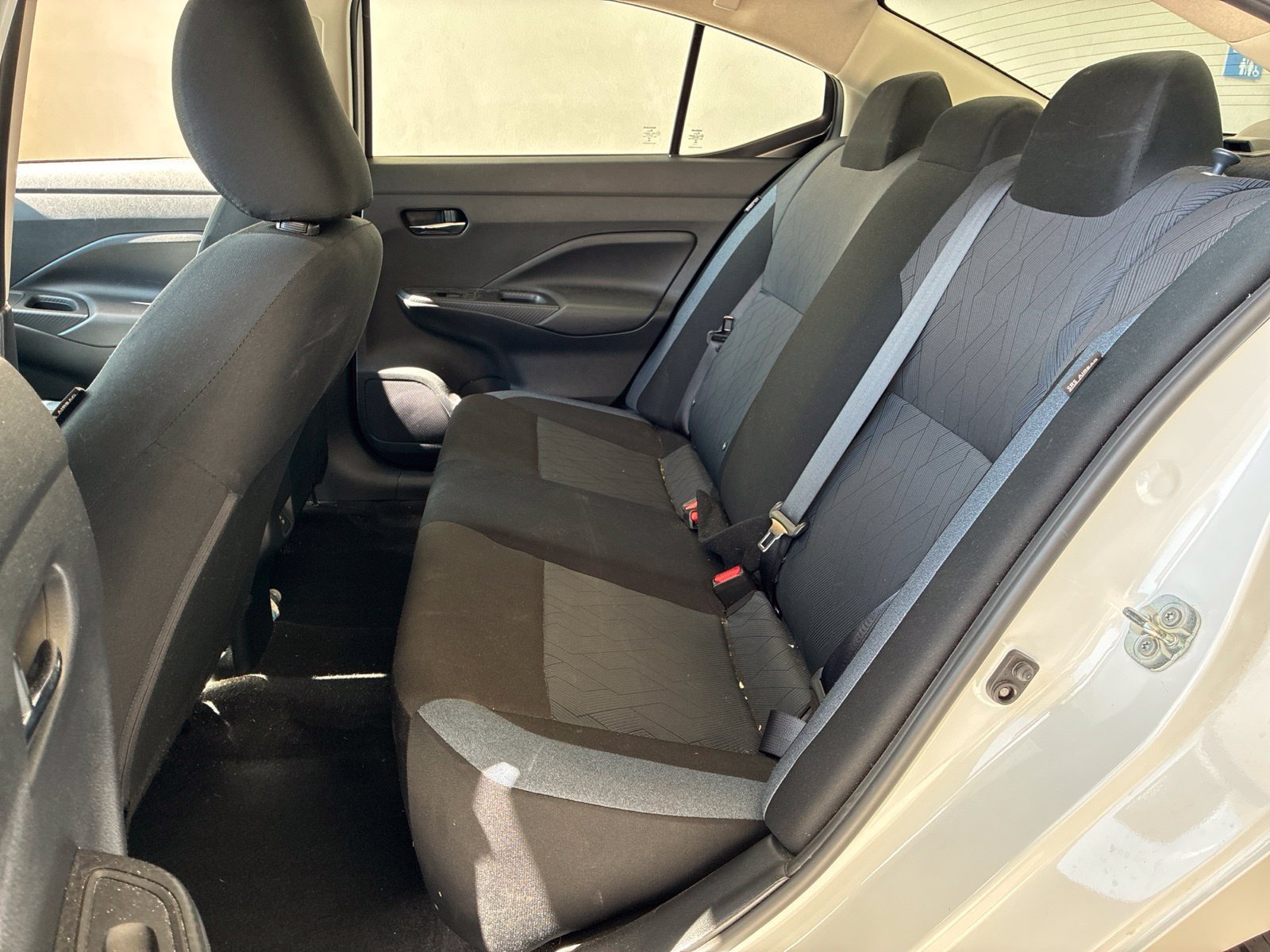 Used 2025 Nissan Versa SV FWD image 9