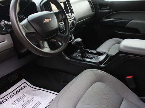 Used 2018 Chevrolet Colorado W/T image 11