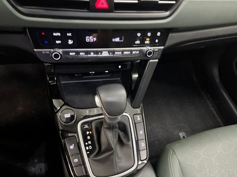 Certified 2024 Kia Seltos SX image 16