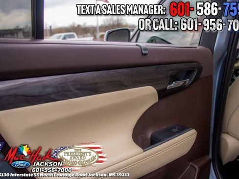 Used 2021 Toyota Highlander Platinum image 24