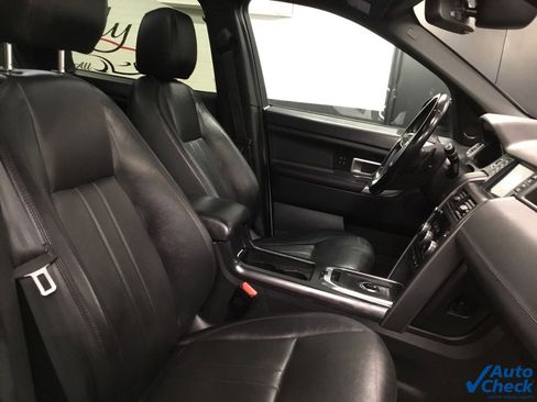 Used 2019 Land Rover Discovery Sport HSE image 36