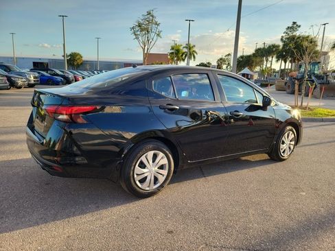 Certified 2025 Nissan Versa S w/ Trunk Package image 5