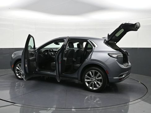 Used 2022 Buick Envision Avenir w/ Technology Package II AWD/4WD image 43