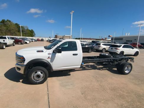 New 2026 RAM 5500 Tradesman w/ Chrome Appearance Group image 5