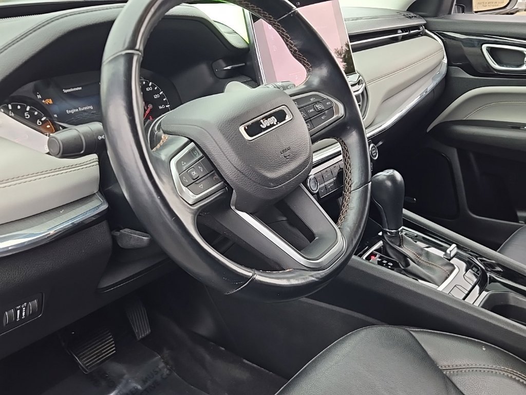 Certified 2022 Jeep Compass Limited w/ Sun and Sound Group AWD/4WD image 29