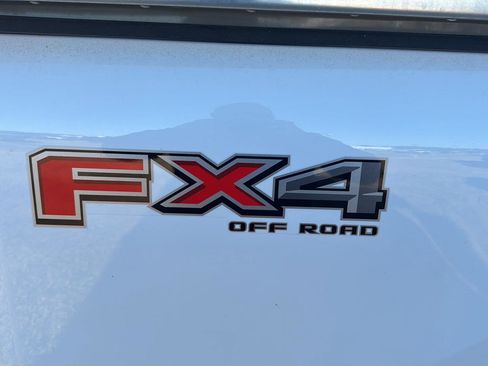 New 2024 Ford F250 XL w/ FX4 Off-Road Package image 10