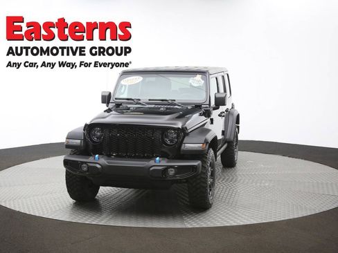 Used 2023 Jeep Wrangler Unlimited w/ Dual Top Group image 59