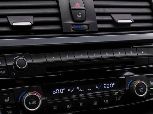 Used 2016 BMW 320i xDrive Sedan image 27