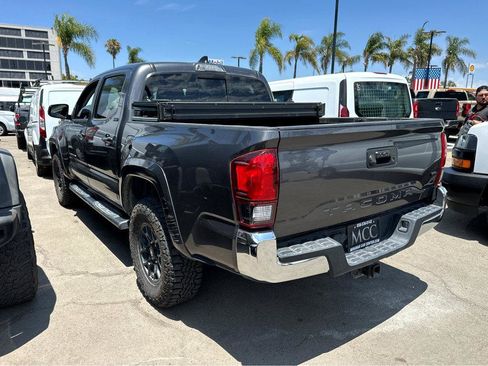 Used 2021 Toyota Tacoma SR5 RWD image 3