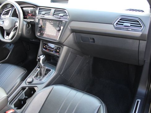 Certified 2024 Volkswagen Tiguan SE R-Line w/ MDO Package, Two-Row image 27