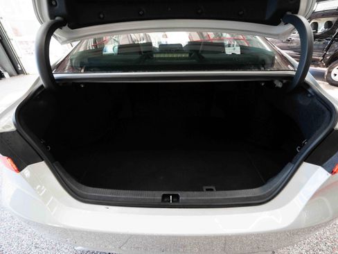 Used 2024 Toyota Camry SE image 27