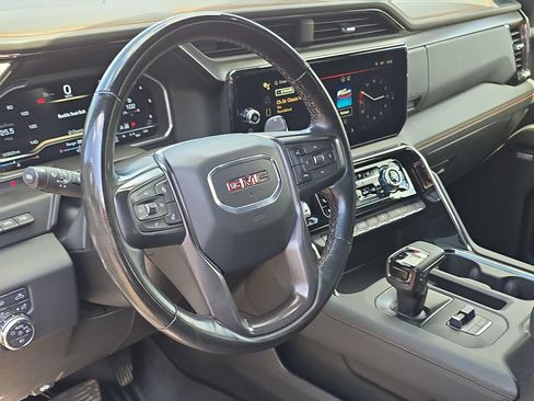 Used 2024 GMC Sierra 1500 AT4 w/ Technology Package AWD/4WD image 18