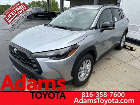 New 2026 Toyota Corolla Cross LE AWD/4WD image 4