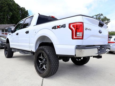 Used 2017 Ford F150 XLT AWD/4WD image 4