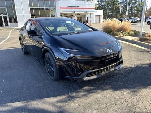 New 2026 Toyota Prius LE image 2