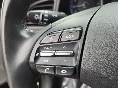 Used 2020 Hyundai Elantra Value Edition FWD image 24