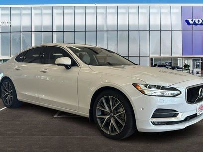 Used 2017 Volvo S90 T6 Momentum w/ Vision Package