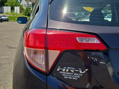 Used 2018 Honda HR-V LX image 13