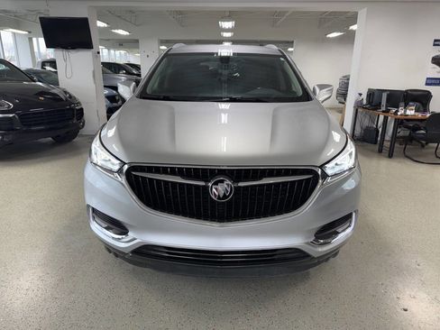 Used 2018 Buick Enclave Essence w/ Trailering Package image 3
