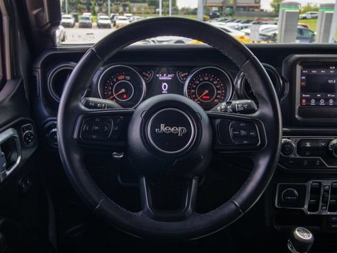 Used 2022 Jeep Wrangler Unlimited Sport AWD/4WD image 24