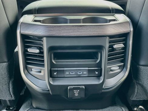 New 2026 RAM 2500 Laramie AWD/4WD image 27