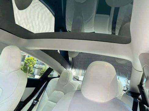 Used 2023 Tesla Model 3 Standard Range RWD image 11