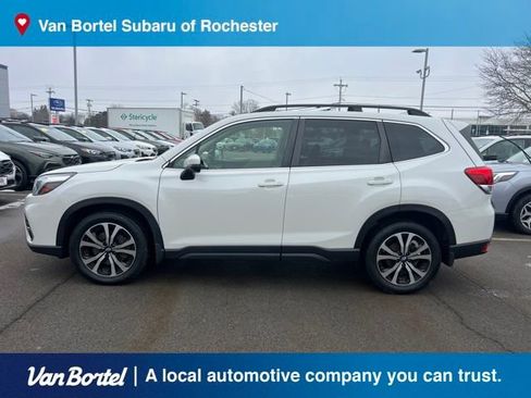 Used 2020 Subaru Forester Limited image 3