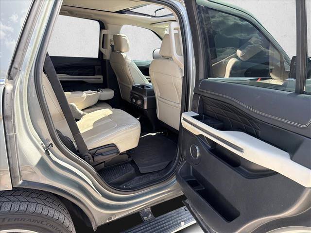 Used 2019 Ford Expedition Platinum AWD/4WD image 23