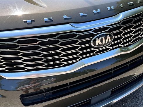 Used 2020 Kia Telluride S FWD image 33
