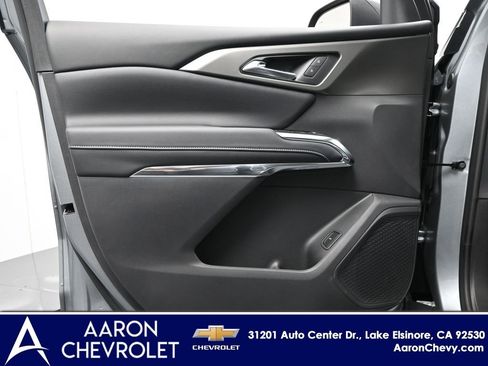 New 2026 Chevrolet Traverse LT image 11