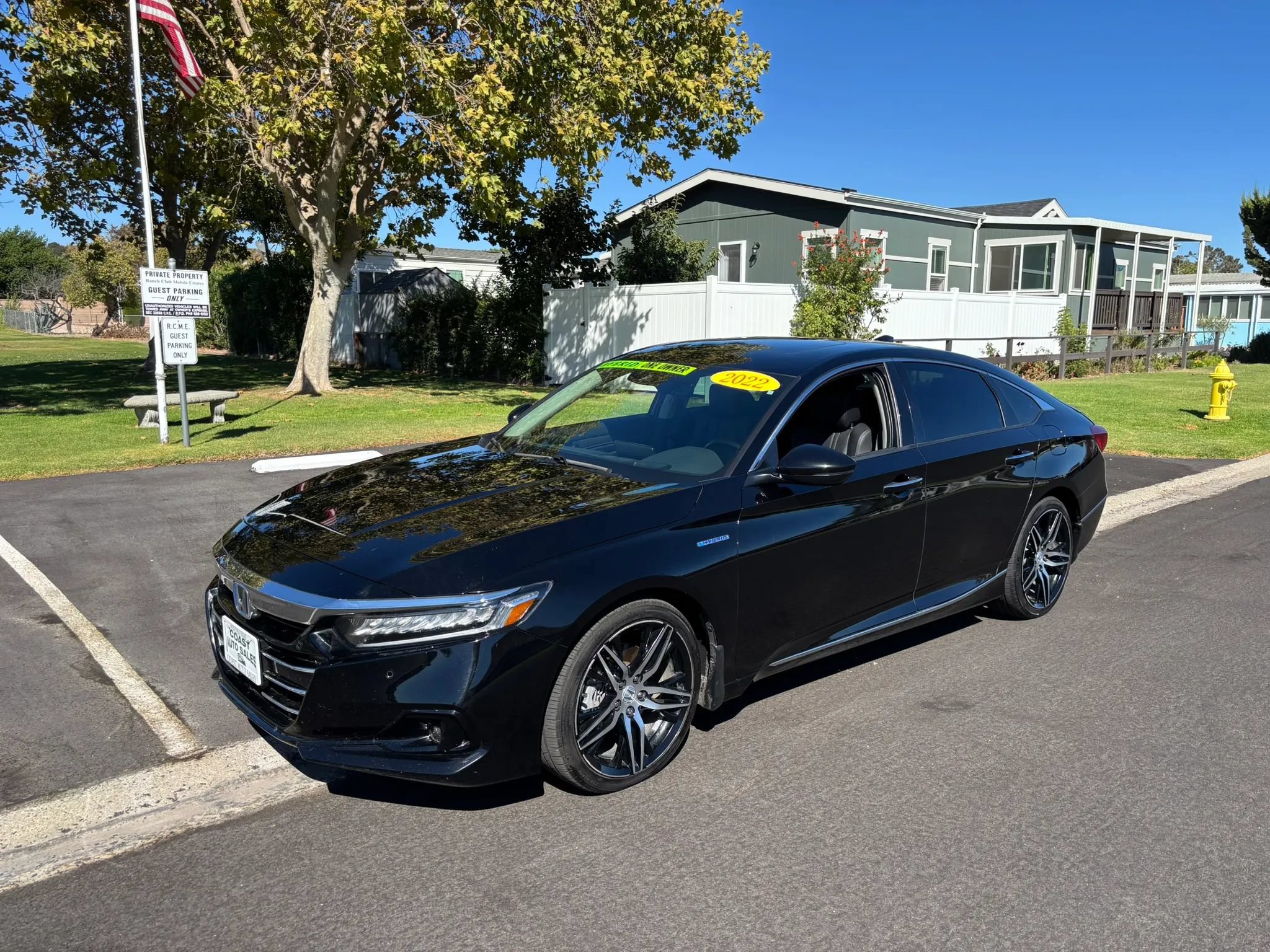 Used 2022 Honda Accord Touring image 3